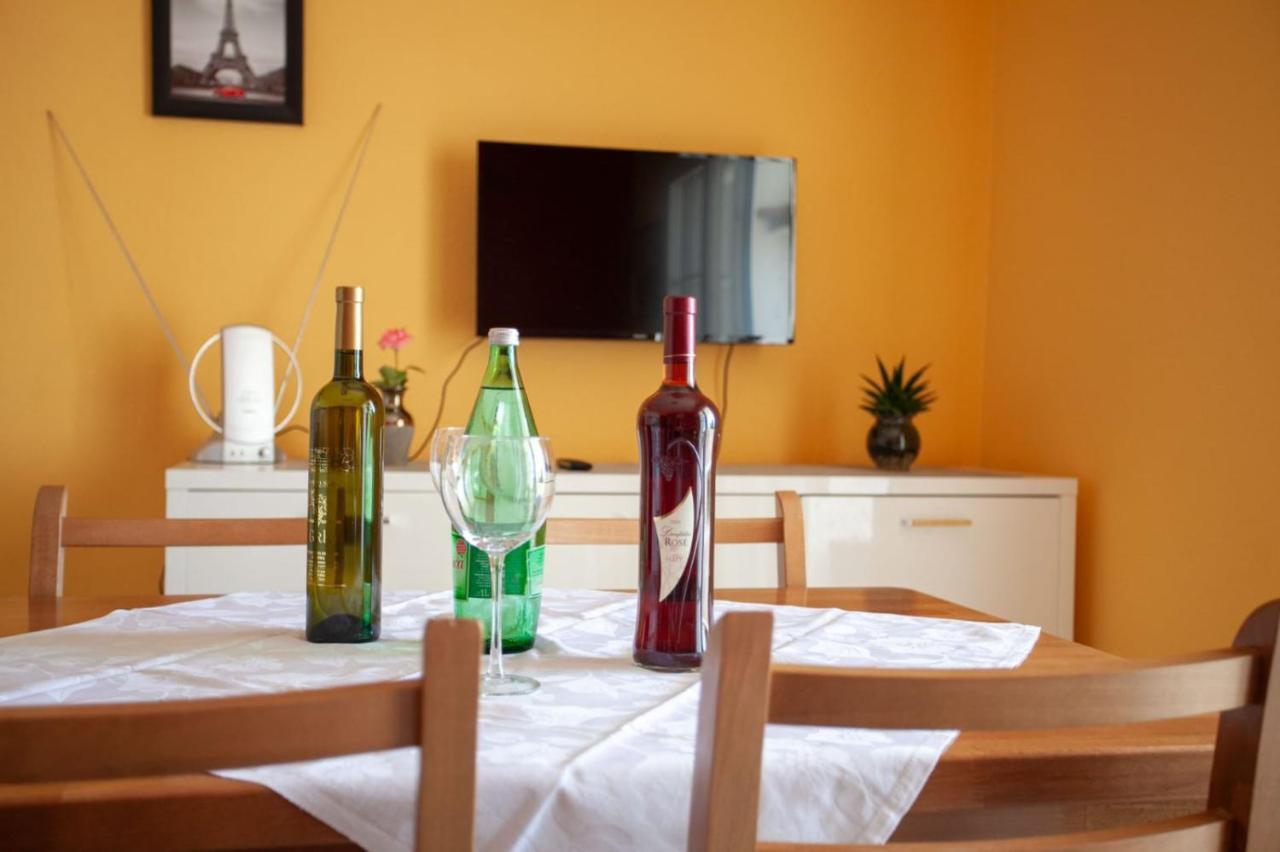 Appartement Dispet à Dugi Rat Extérieur photo